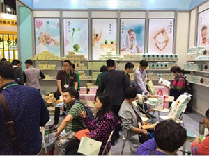 全球最大生活用紙展會(huì)落幕 如愛(ài)初見(jiàn)本色紙受青(圖2) 全球最大生活用紙展會(huì)落幕 如愛(ài)初見(jiàn)本色紙受青(圖2)