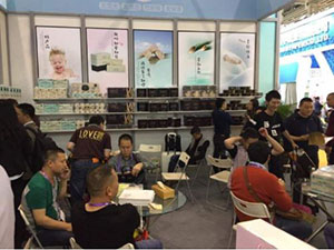 全球最大生活用紙展會(huì)落幕 如愛(ài)初見(jiàn)本色紙受青(圖1) 全球最大生活用紙展會(huì)落幕 如愛(ài)初見(jiàn)本色紙受青(圖1)