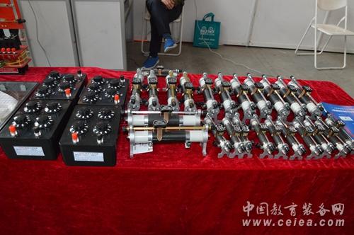 無線電器材廠現(xiàn)身沈陽(yáng)第70屆中國(guó)教育裝備展(圖2)