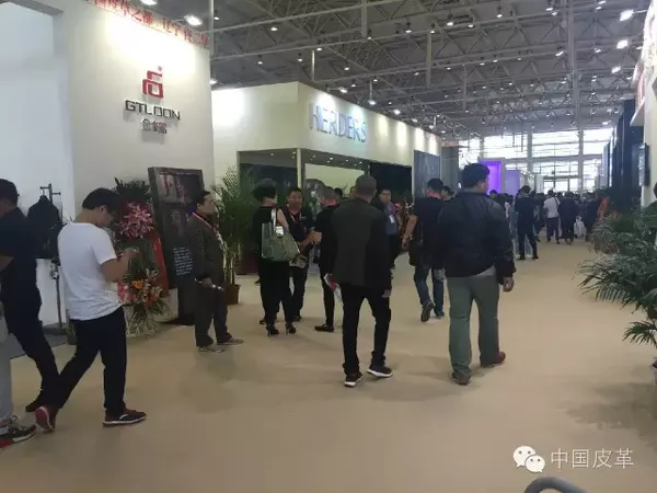 2016北京國(guó)際皮草時(shí)裝展 皮草行業(yè)注入正能量(圖8) 2016北京國(guó)際皮草時(shí)裝展 皮草行業(yè)注入正能量(圖8)