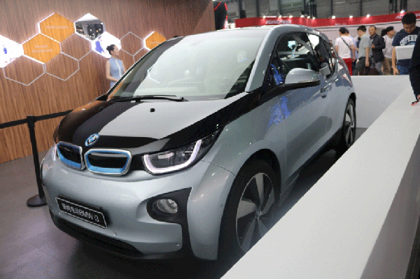 2016亞洲CES展BMW電力十足！(圖10)