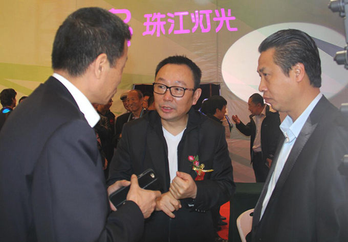 2016全國(guó)電視燈光美術(shù)設(shè)備展珠江燈光LED亮相(圖3) 2016全國(guó)電視燈光美術(shù)設(shè)備展珠江燈光LED亮相(圖3)