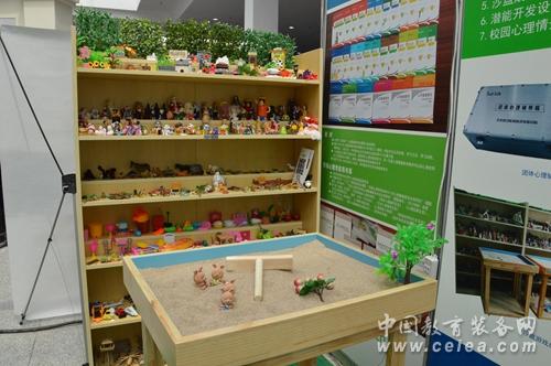 北京成均教育攜虛擬電子沙盤(pán)亮相沈陽(yáng)展(圖5) 北京成均教育攜虛擬電子沙盤(pán)亮相沈陽(yáng)展(圖5)