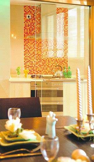 室內(nèi)設(shè)計(jì)“玻”光“璃”影 增強(qiáng)空間透視感(圖)