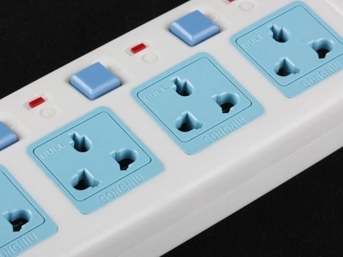 選購開關(guān)插座要注意什么 選購開關(guān)插座要注意什么