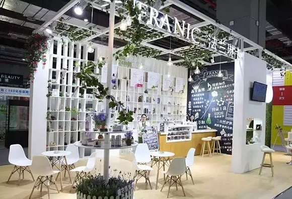 怎樣才能打造一張不一樣臉 博覽會那么多品牌(圖1) 怎樣才能打造一張不一樣臉 博覽會那么多品牌(圖1)