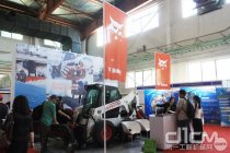 成展會(huì)最吸睛展位 山貓展出滑雪場(chǎng)專(zhuān)用設(shè)備