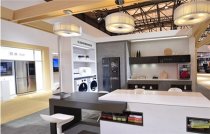 三星: AWE 2017，三星展臺(tái)擺出未來生活樣板間