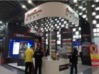 力次方攜蛋白棒,引爆IWF上海國際健身展