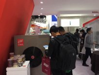 芬尼克茲空氣能烘干熱泵上海熱泵展人氣爆棚