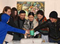 韓北石“碎瓷風(fēng)格”藝展 驚呆你雙眼